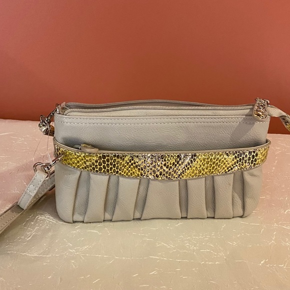 Fiorelli Wallet/Wristlet/Crossbody Bag - Picture 1 of 14